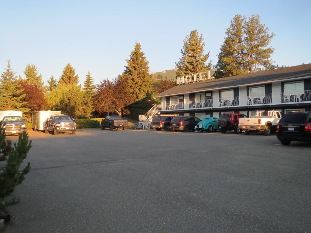 Round-Up Motel Clinton Екстериор снимка