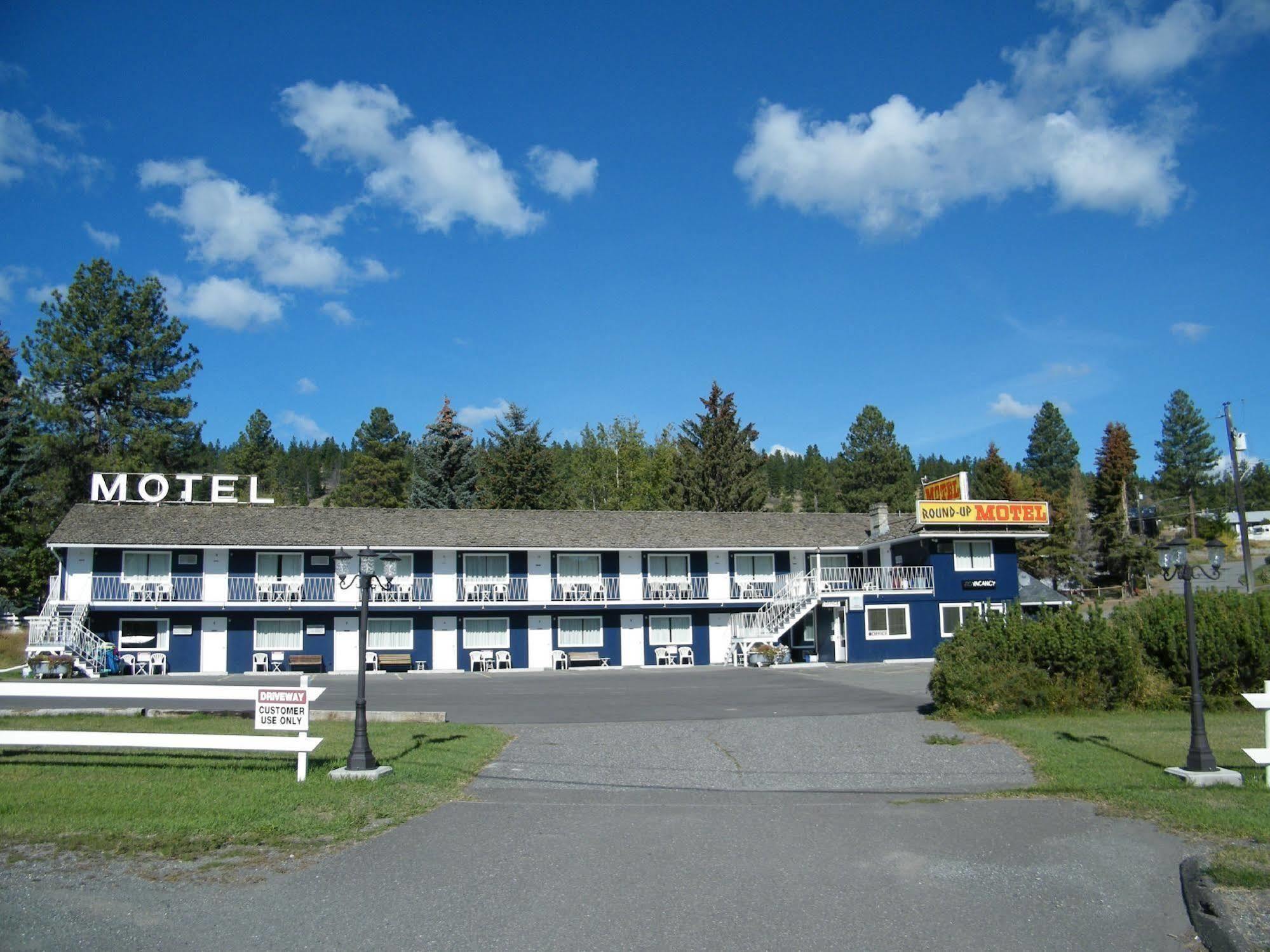 Round-Up Motel Clinton Екстериор снимка